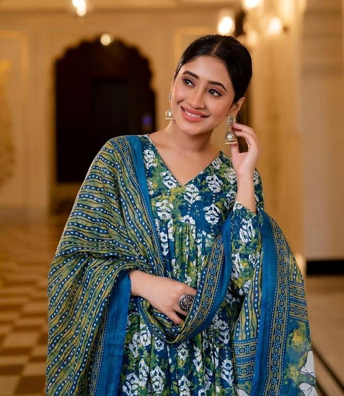 GREEN FLORAL COTTON ALIA CUT SUIT WITH DIGITAL PRINTED FLORAL DUPATTA