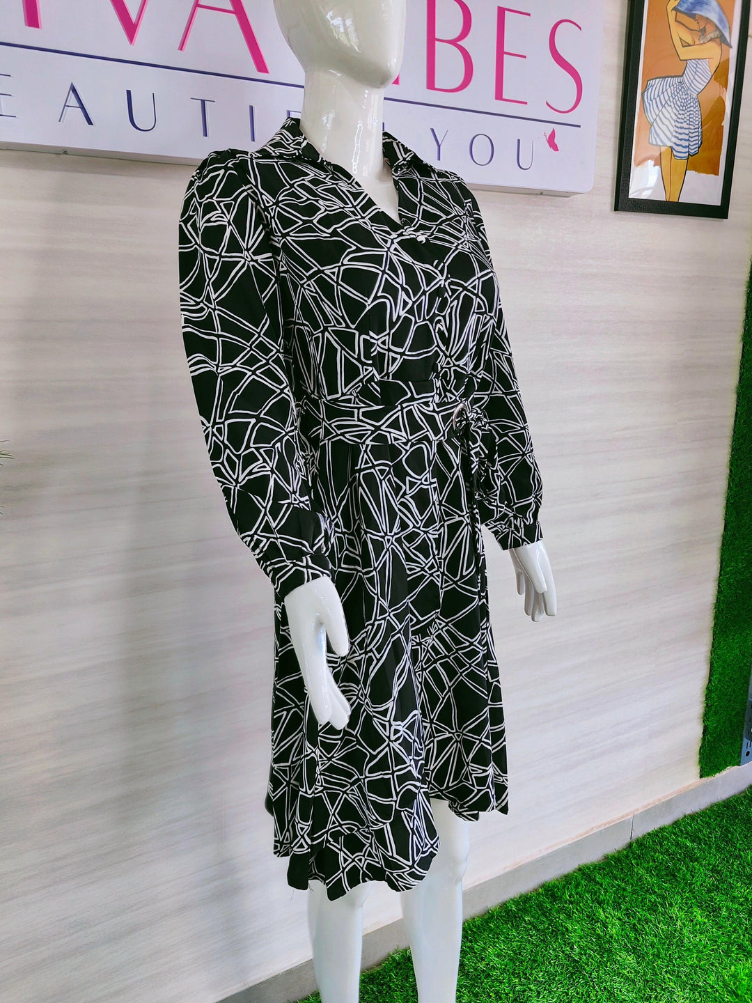 BLACK AND WHITE PRINTED IMPORTED FABRIC TUNICS FOR WOMEN
