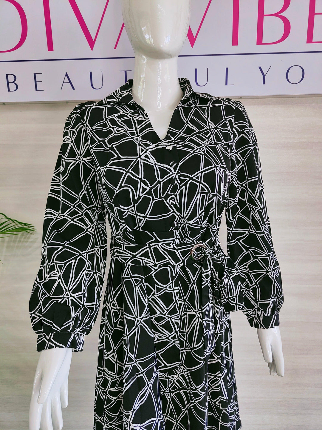 BLACK AND WHITE PRINTED IMPORTED FABRIC TUNICS FOR WOMEN