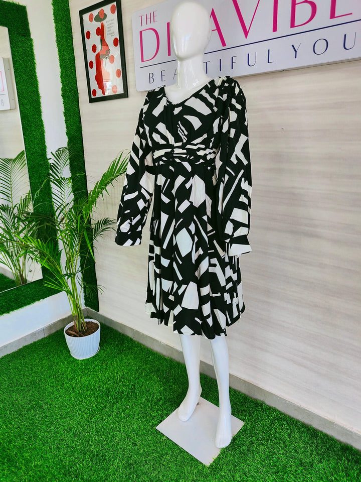 BLACK AND WHITE PRINTED IMPORTED FABRIC TUNICS FOR WOMEN
