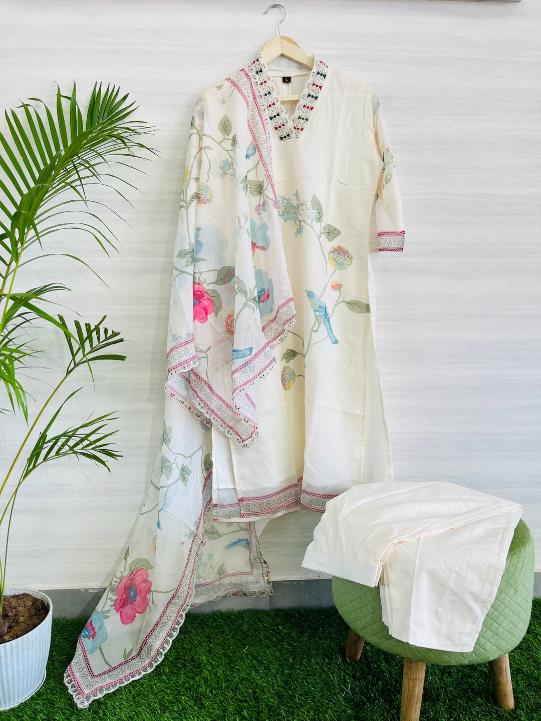 OFF WHITE TABBY SILK SUIT WITH FLORAL COTTON DUPATTA